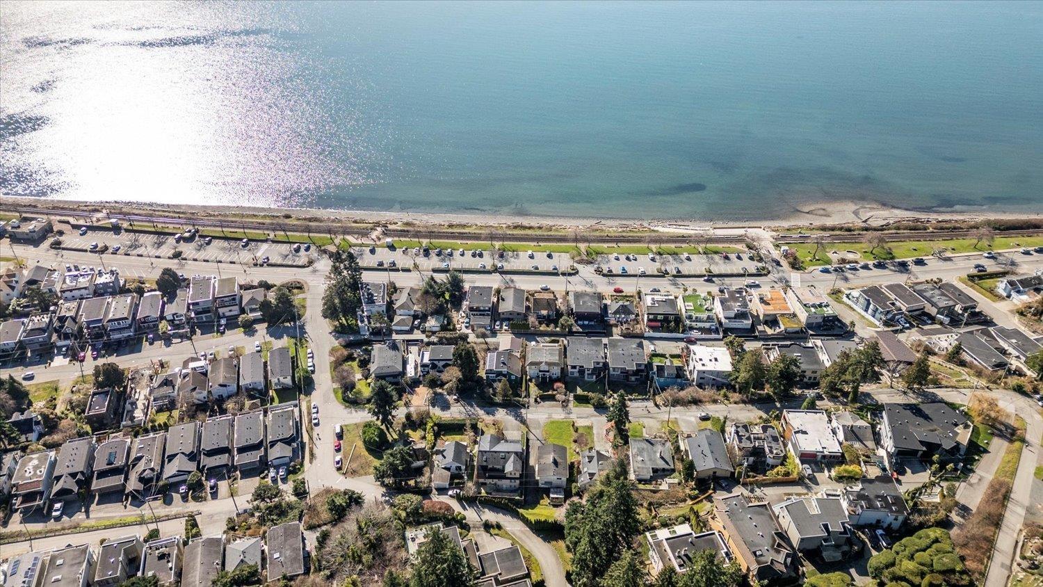 14667 W Beach Avenue, White Rock, British Columbia  V4B 2T9 - Photo 32 - R3096917