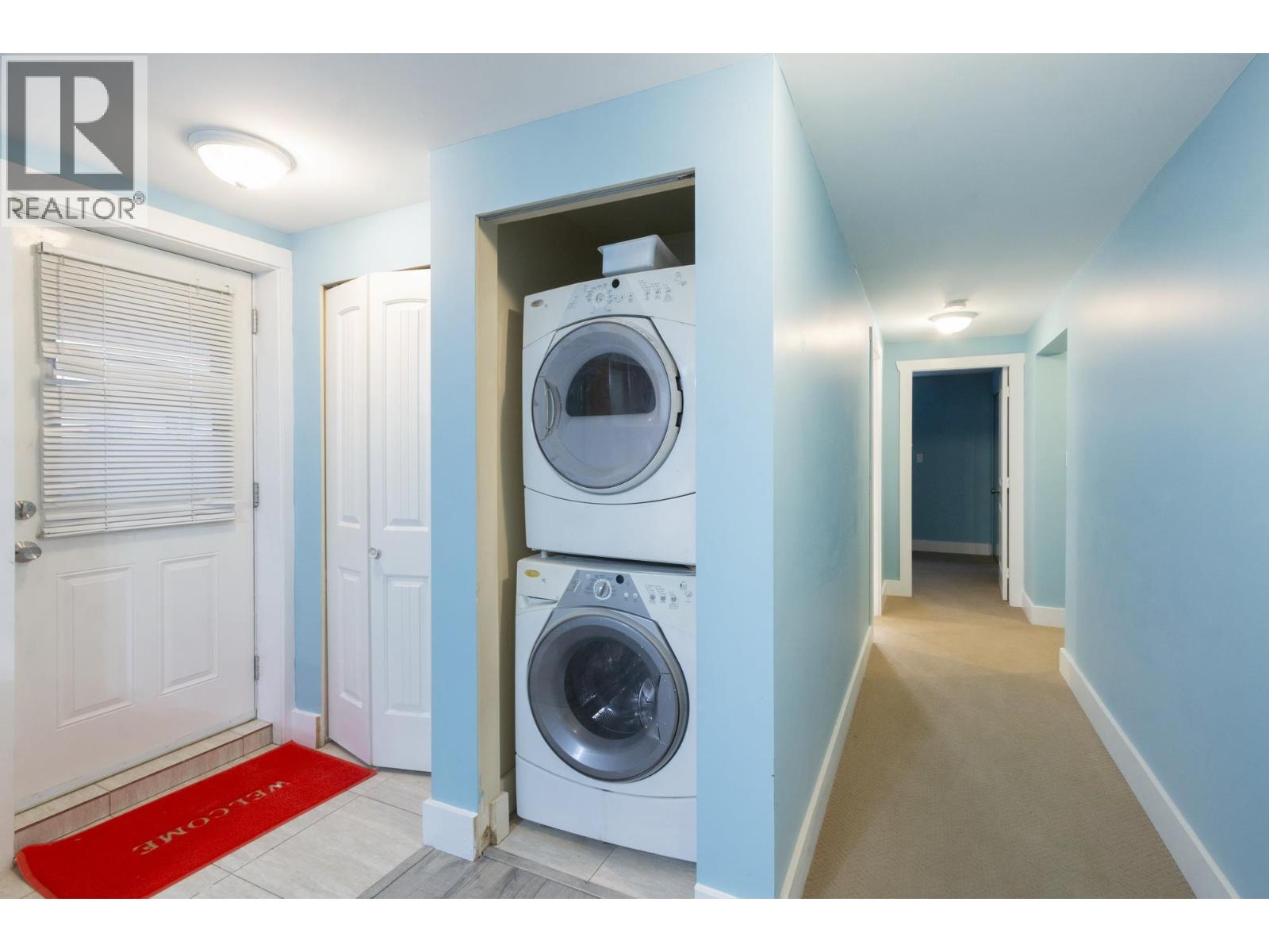 5745 Laurel Street, Burnaby, British Columbia  V5G 1N4 - Photo 25 - R3098974