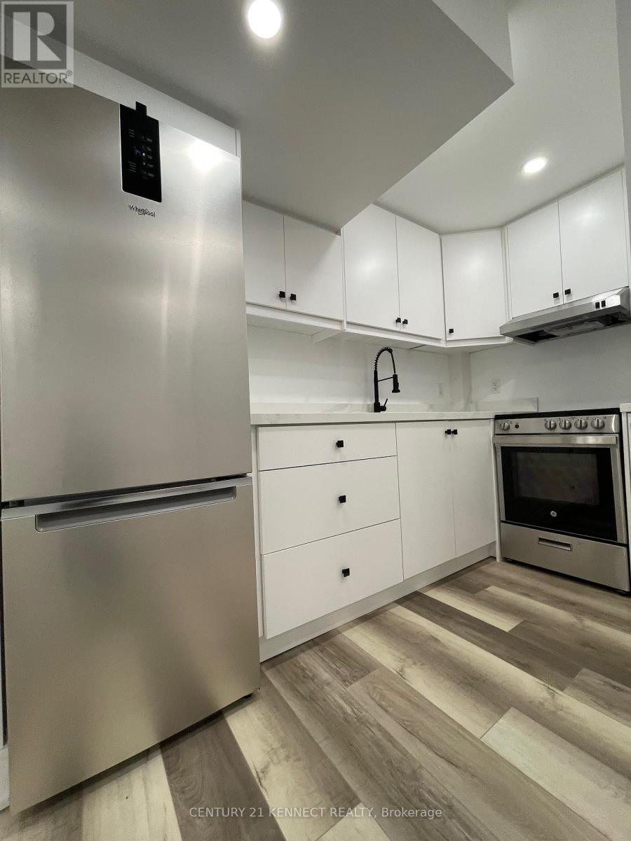 Bsmt - 35 Drake Drive, Barrie (Painswick South), Ontario  L4N 8X4 - Photo 7 - S12829630