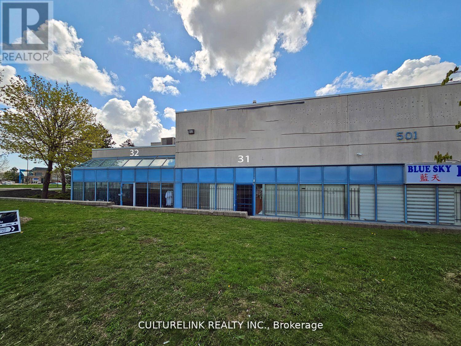 31 & 32 - 501 PASSMORE AVENUE, Toronto, Ontario