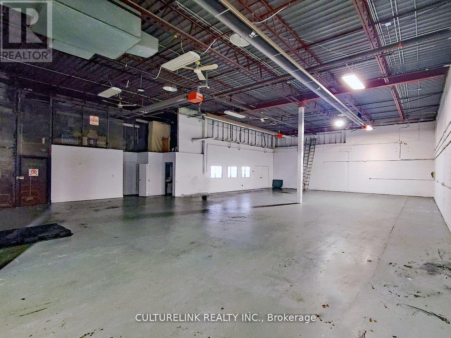 31 & 32 - 501 Passmore Avenue, Toronto, Ontario  M1V 5G4 - Photo 4 - E12876522