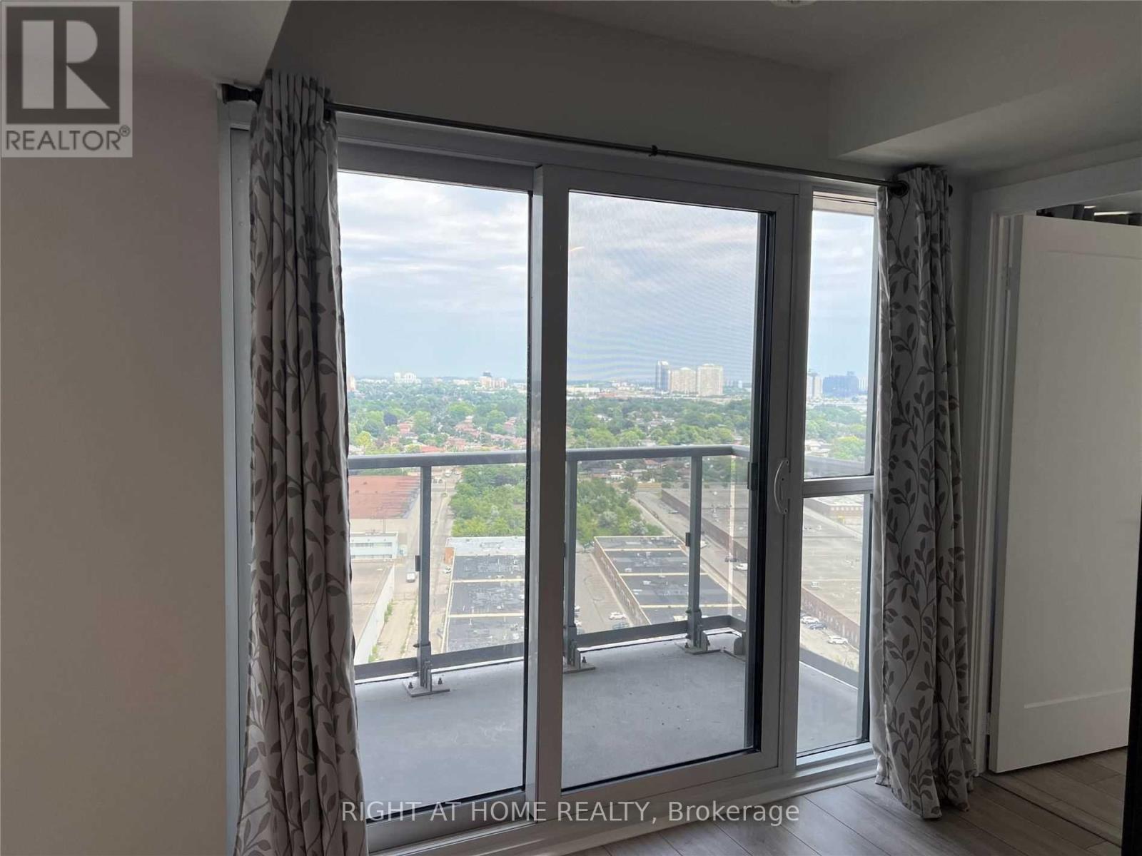 2309 - 225 Village Green Square, Toronto, Ontario  M1S 0L3 - Photo 3 - E12876646