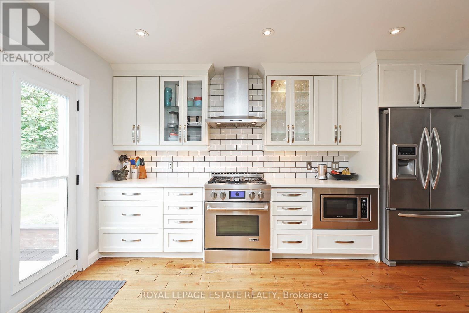 86 Midland Avenue, Toronto, Ontario  M1N 4A2 - Photo 12 - E12876674