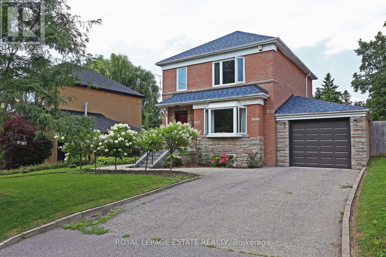 86 Midland Avenue, Toronto, Ontario  M1N 4A2 - Photo 2 - E12876674