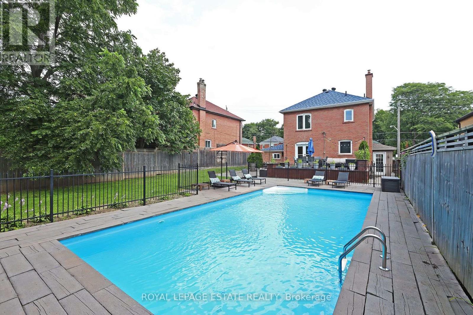 86 Midland Avenue, Toronto, Ontario  M1N 4A2 - Photo 31 - E12876674