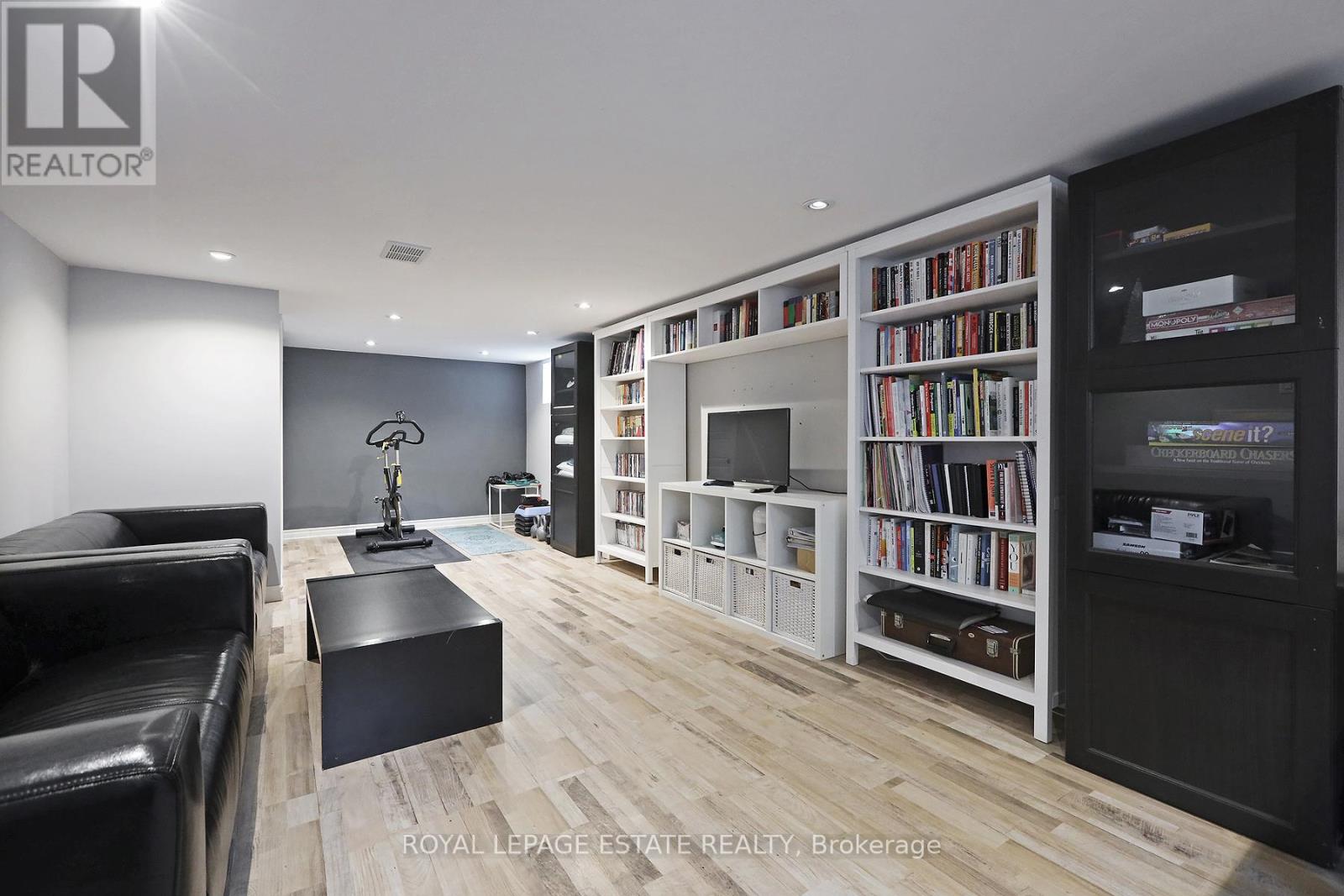 86 Midland Avenue, Toronto, Ontario  M1N 4A2 - Photo 36 - E12876674