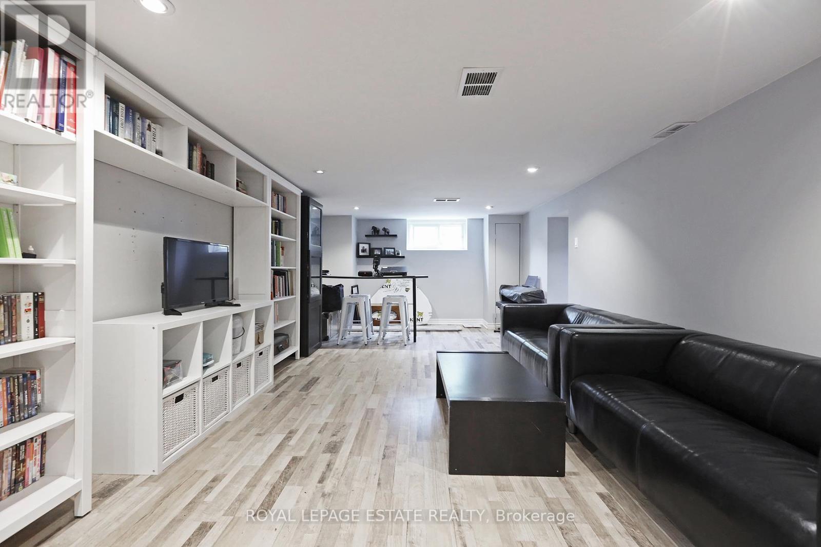 86 Midland Avenue, Toronto, Ontario  M1N 4A2 - Photo 38 - E12876674