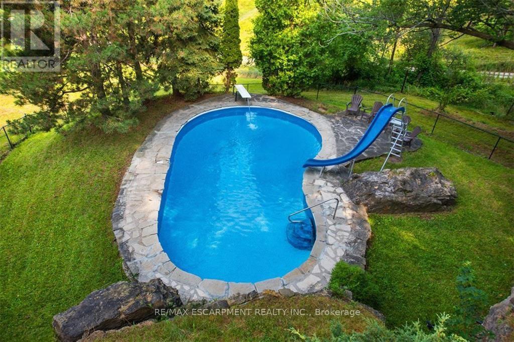 345 Mountain Brow Road, Hamilton, Ontario  L0R 2H7 - Photo 9 - X12873246