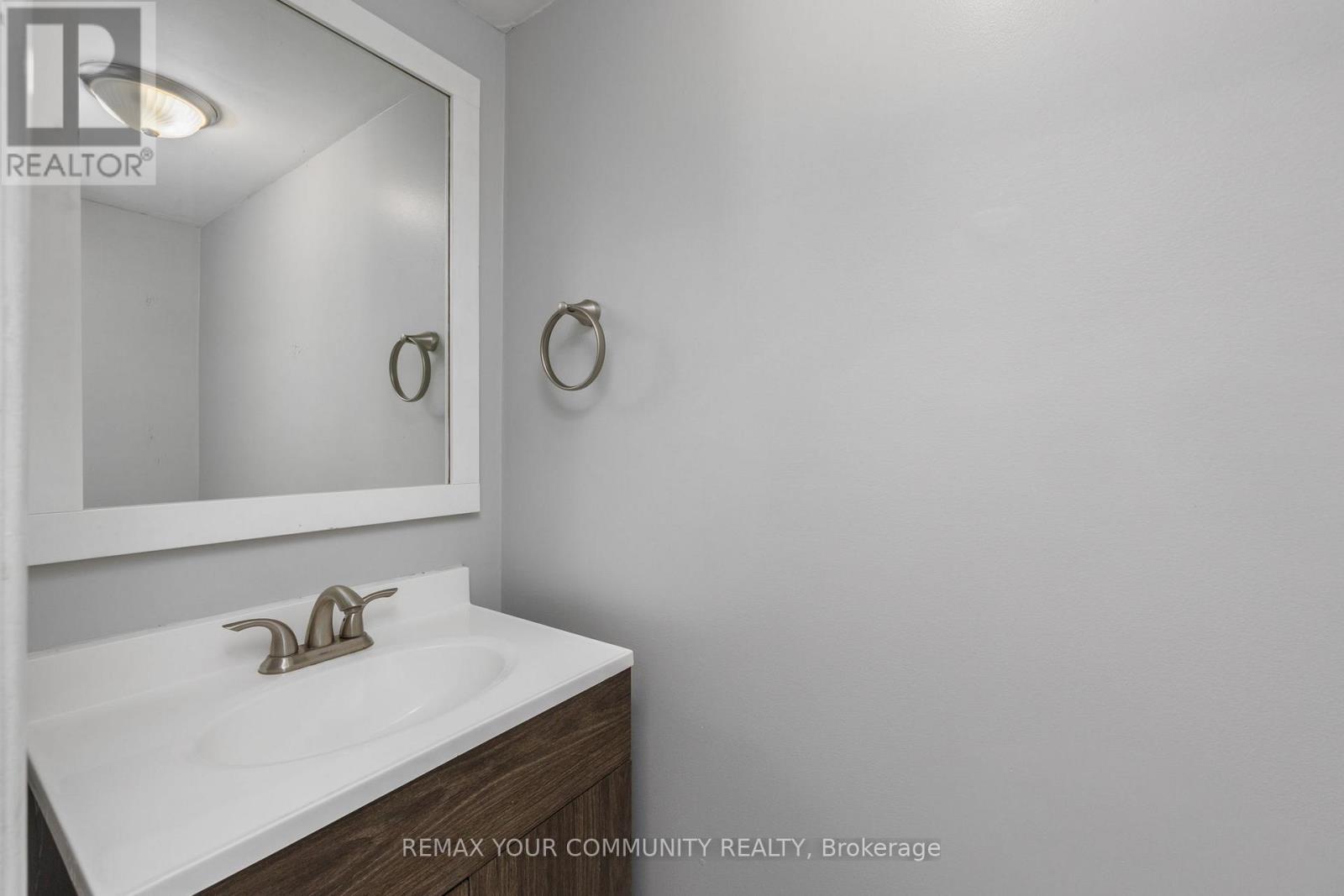 1245 Coleman Court, Innisfil, Ontario  L9S 1X4 - Photo 12 - N12876526