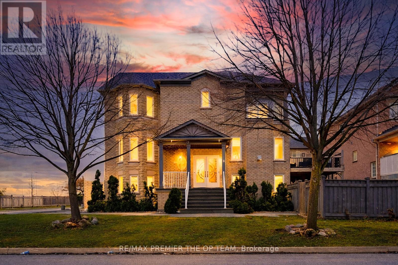 2 La Maria Lane, Vaughan, Ontario  L6A 3X2 - Photo 2 - N12876562