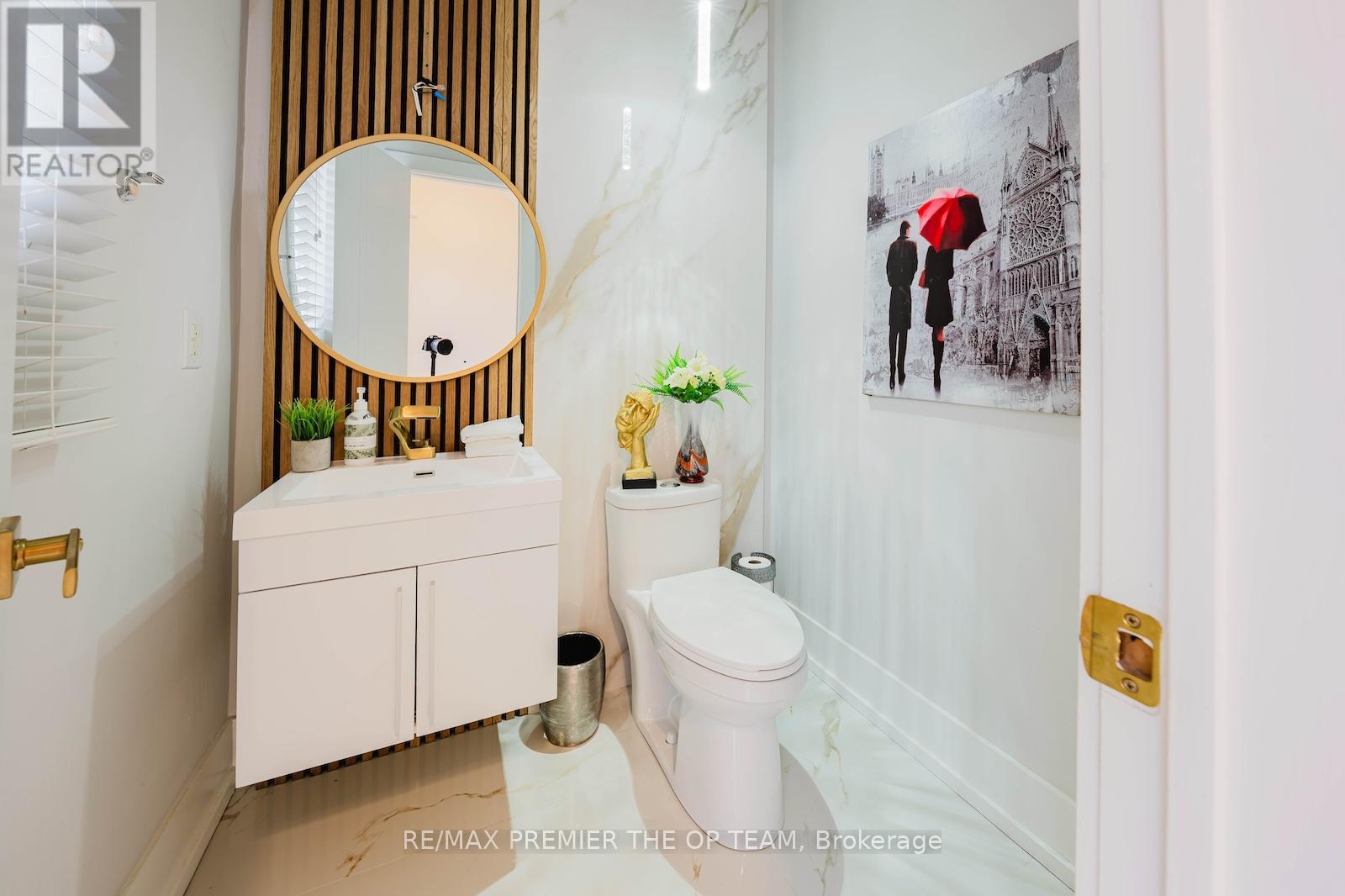 2 La Maria Lane, Vaughan, Ontario  L6A 3X2 - Photo 5 - N12876562