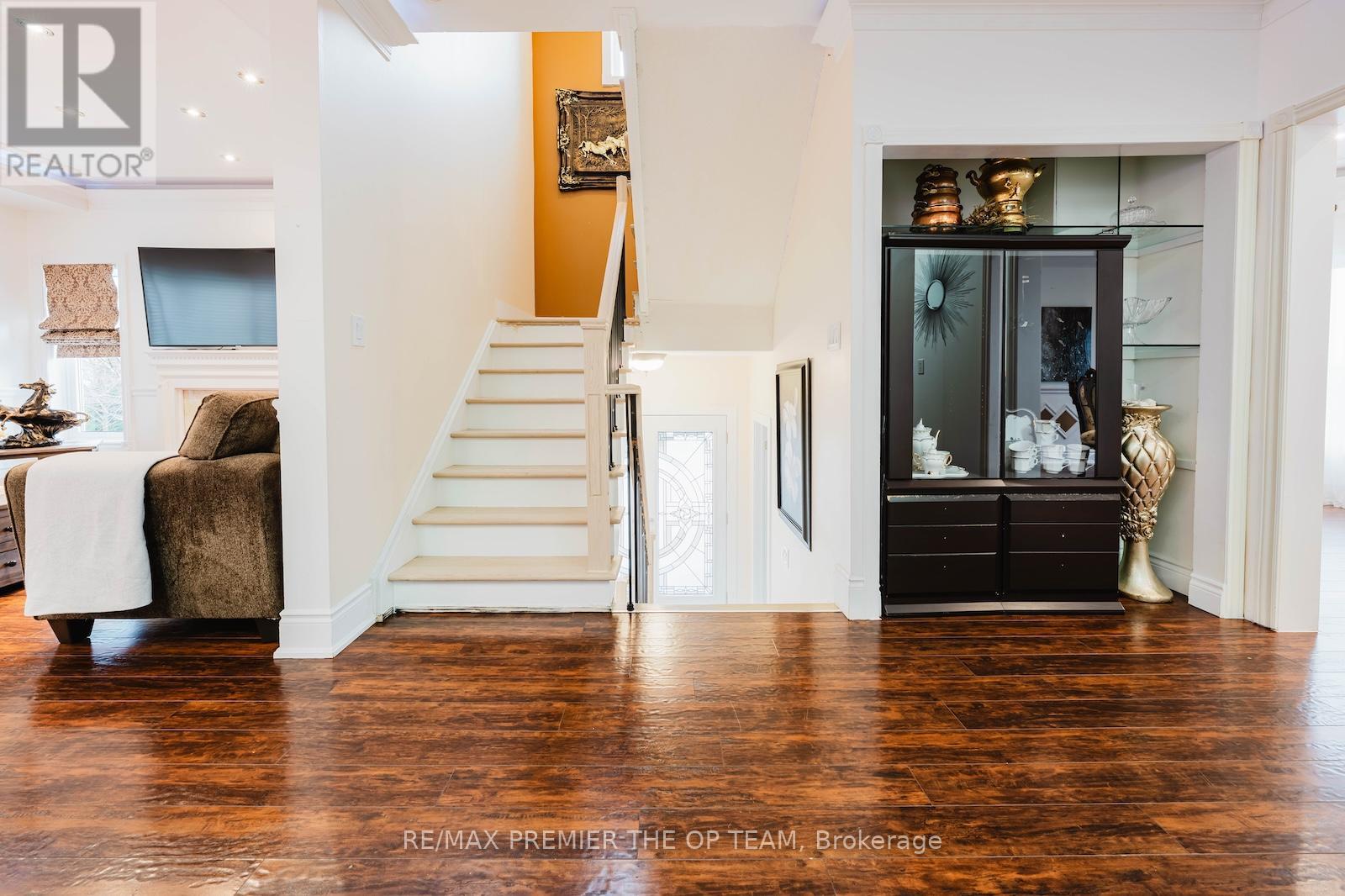 2 La Maria Lane, Vaughan, Ontario  L6A 3X2 - Photo 6 - N12876562