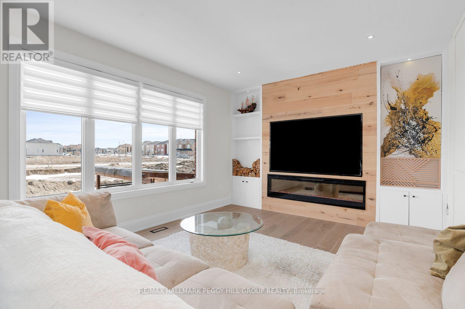 61 Strathgreen Lane, Georgina, Ontario  L4P 0J3 - Photo 7 - N12876602