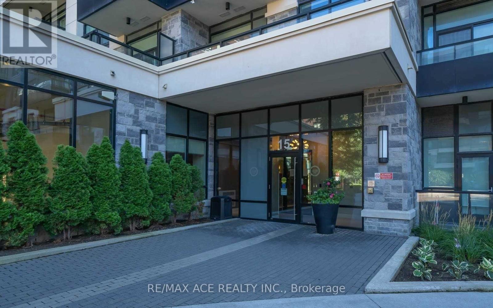 535 - 15 Water Walk Drive, Markham, Ontario  L6G 0G2 - Photo 2 - N12876640