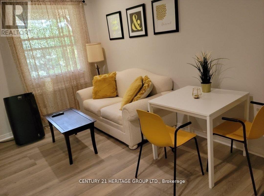 B - 287 Lorne Avenue, Newmarket, Ontario  L3Y 4K6 - Photo 1 - N12876670