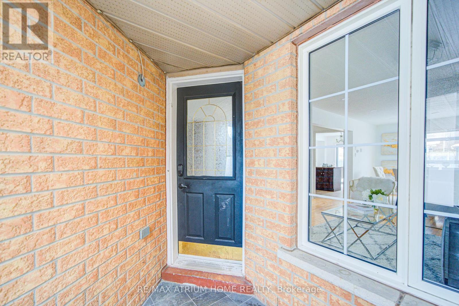 59 Hollybush Drive, Vaughan, Ontario  L6A 2H5 - Photo 5 - N12876686