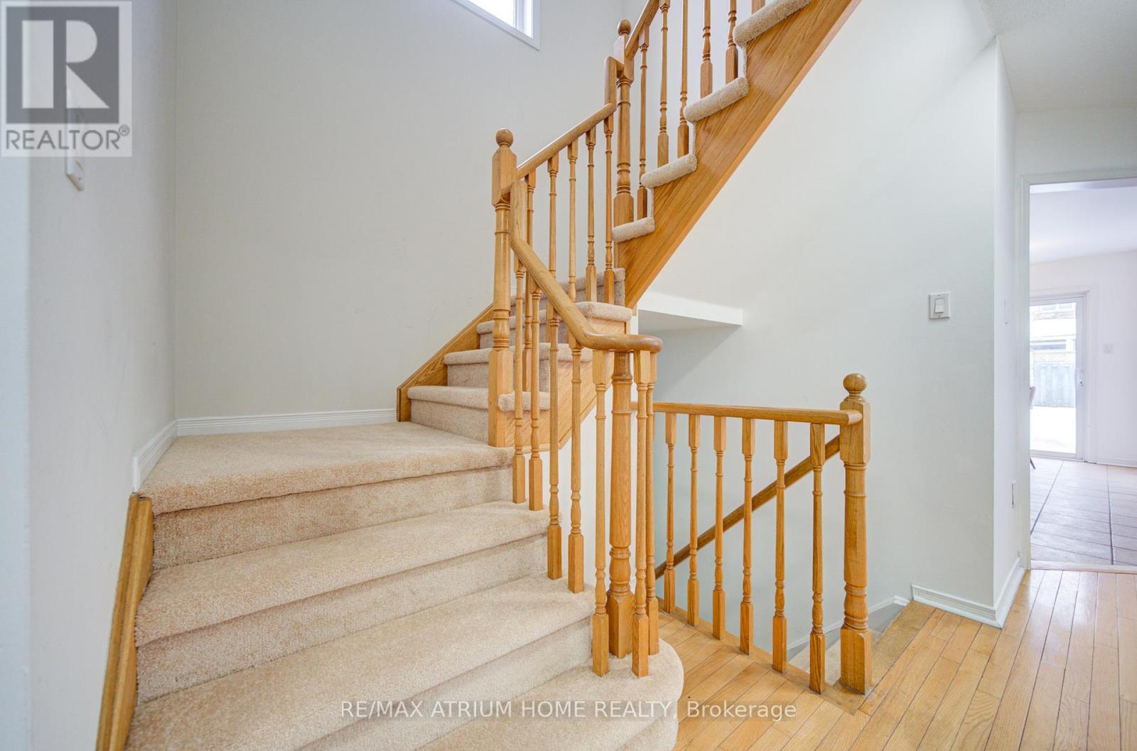 59 Hollybush Drive, Vaughan, Ontario  L6A 2H5 - Photo 9 - N12876686