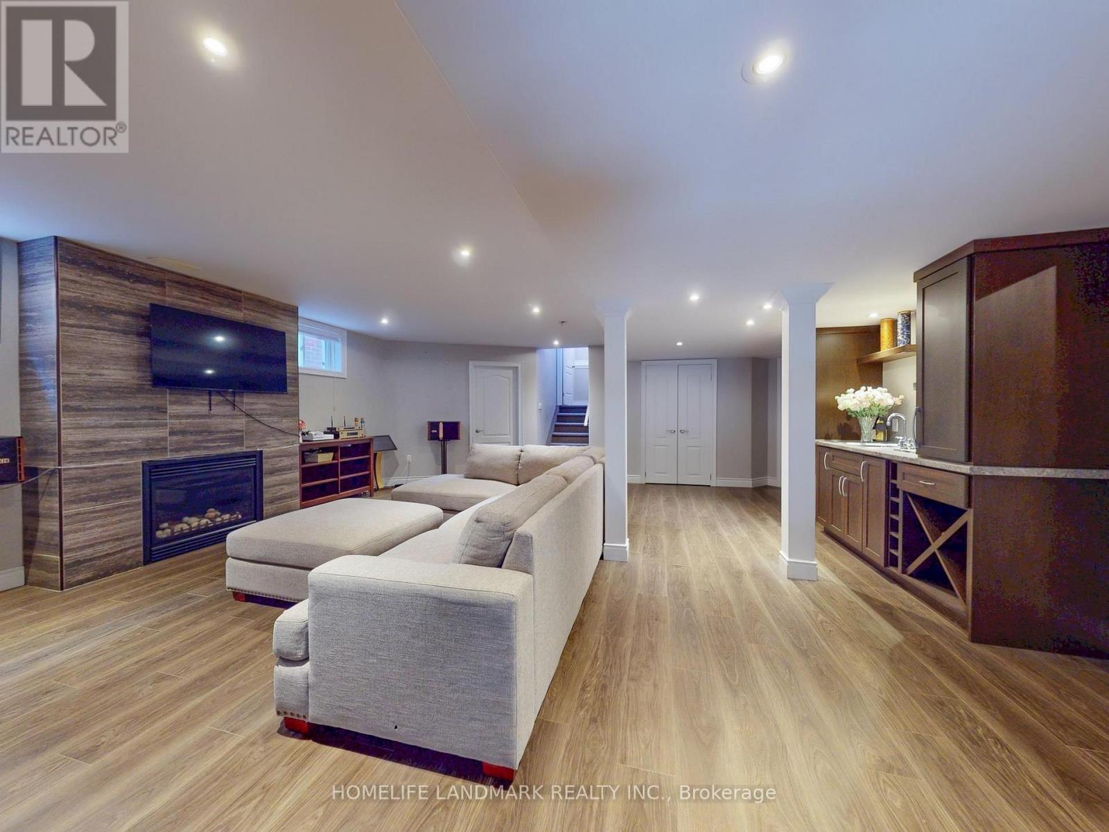 73 Graihawk Drive, Barrie, Ontario  L4N 6G7 - Photo 36 - S12876490