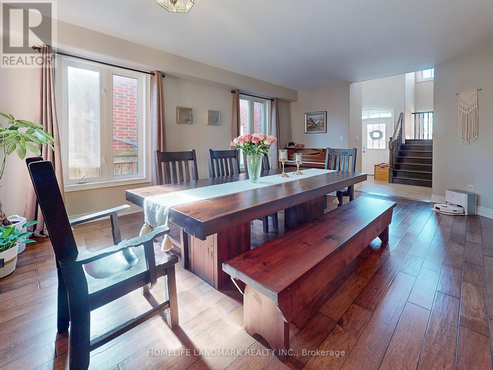 73 Graihawk Drive, Barrie, Ontario  L4N 6G7 - Photo 5 - S12876490