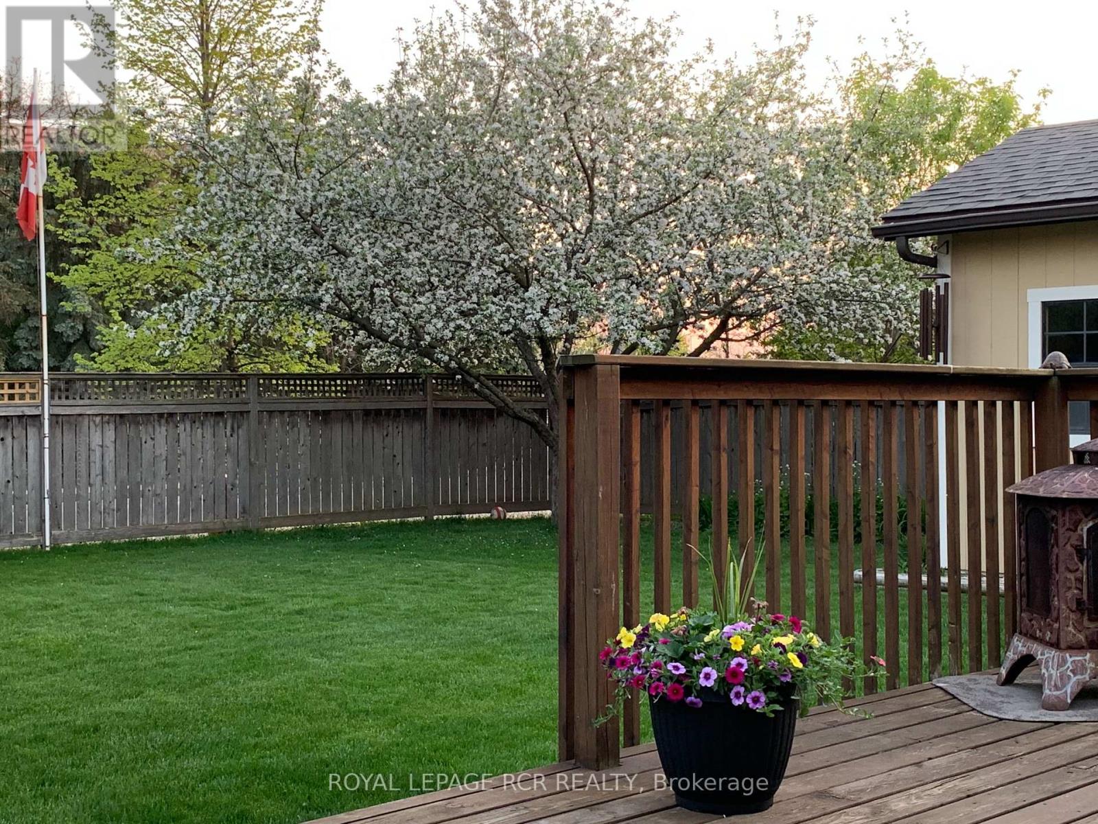 205 Martha Crescent, Caledon, Ontario  L7E 4X2 - Photo 31 - W12876492