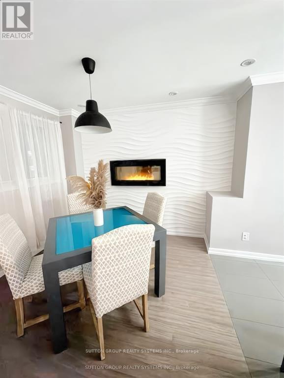 68 - 215 Mississauga Valley Boulevard, Mississauga, Ontario  L5A 1Y7 - Photo 6 - W12876512