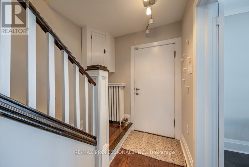 117 Grand Avenue, Toronto, Ontario  M8Y 2Z6 - Photo 11 - W12876534