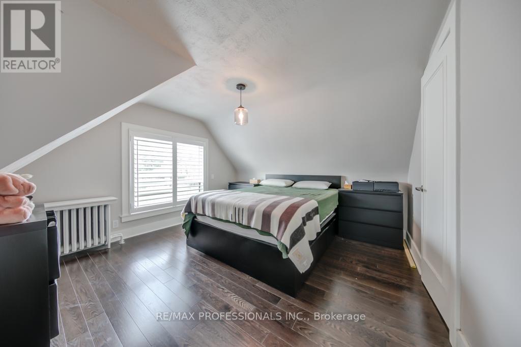 117 Grand Avenue, Toronto, Ontario  M8Y 2Z6 - Photo 13 - W12876534