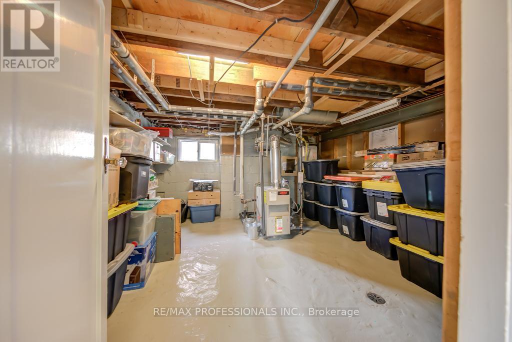 117 Grand Avenue, Toronto, Ontario  M8Y 2Z6 - Photo 16 - W12876534