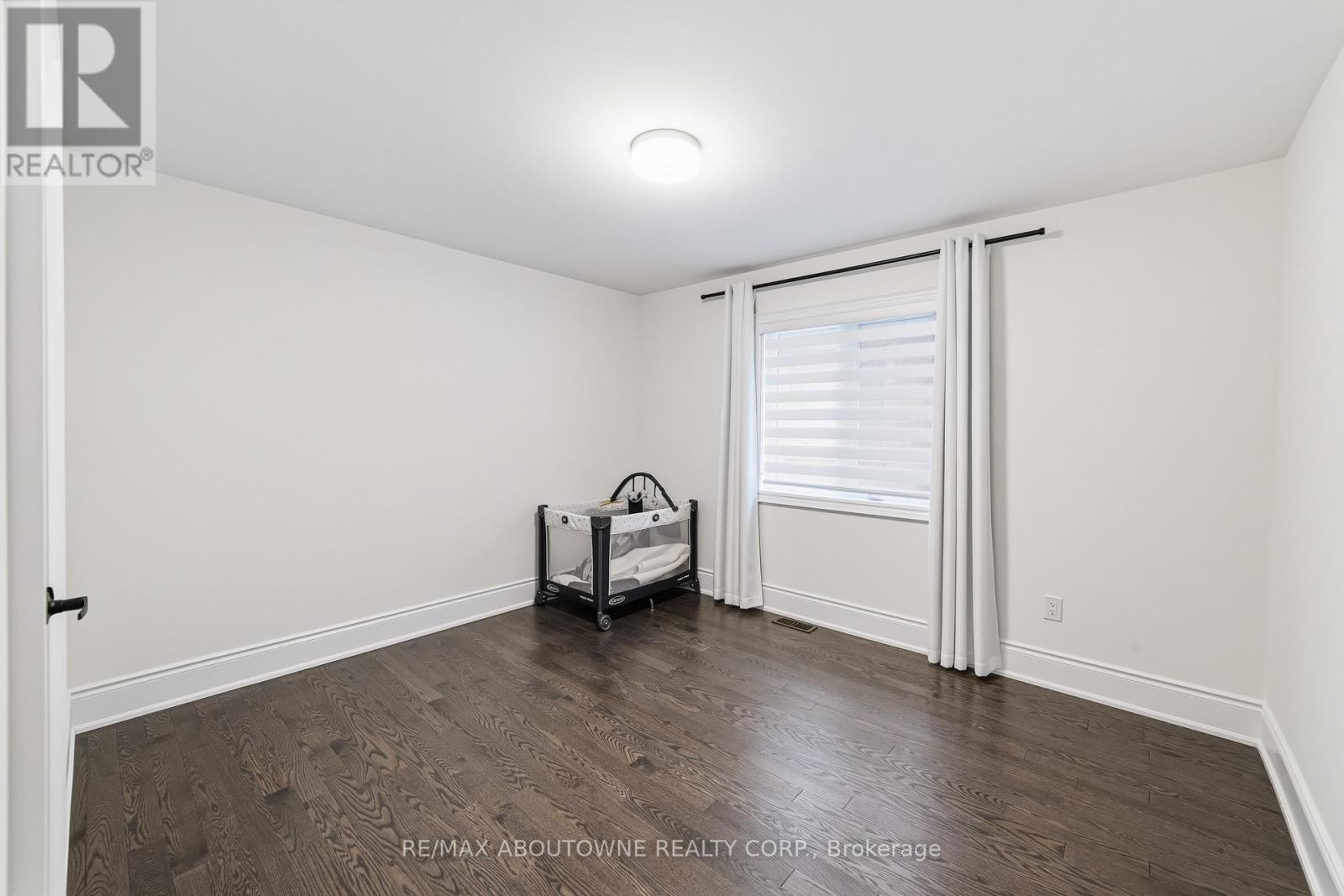 477 Parent Place, Milton, Ontario  L9E 1L2 - Photo 28 - W12876566