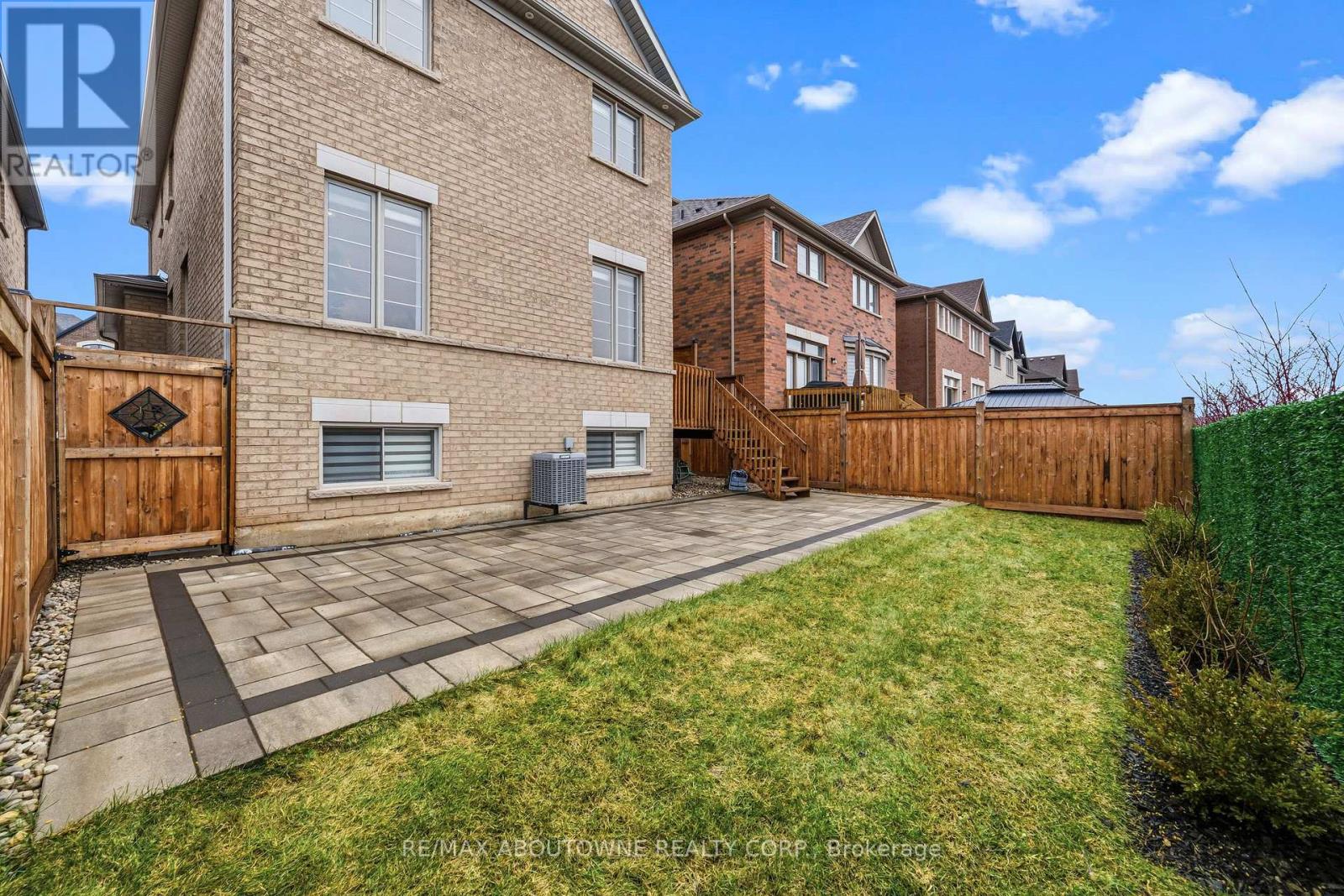 477 Parent Place, Milton, Ontario  L9E 1L2 - Photo 37 - W12876566