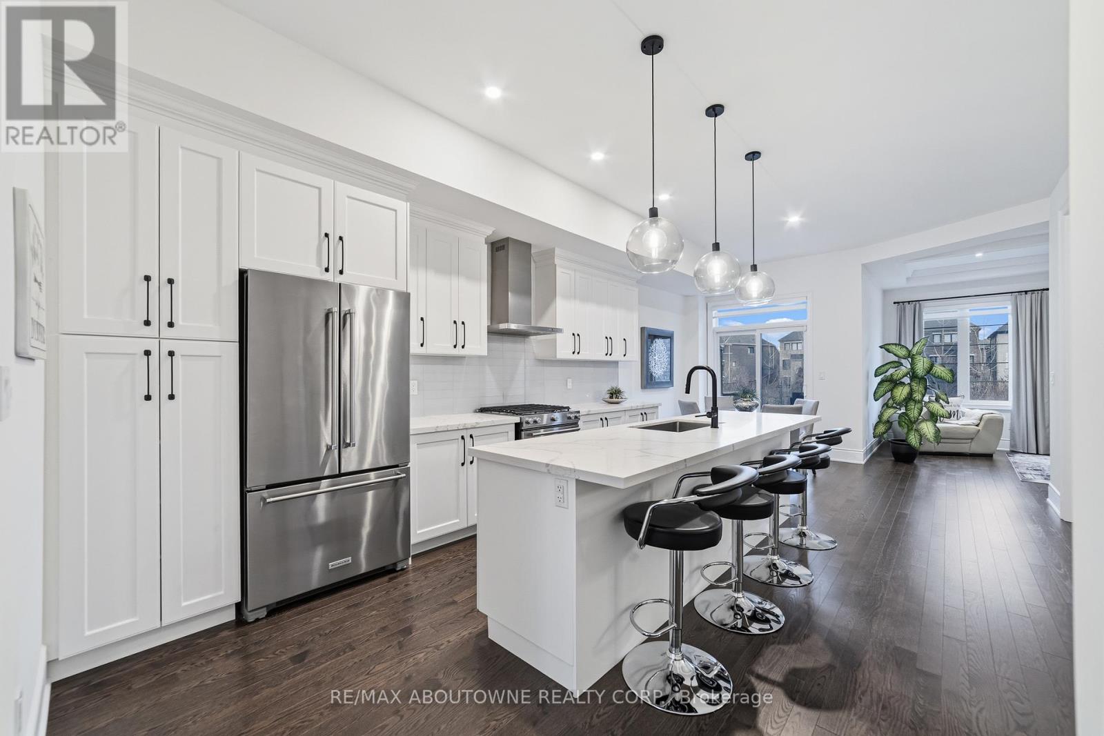 477 Parent Place, Milton, Ontario  L9E 1L2 - Photo 7 - W12876566