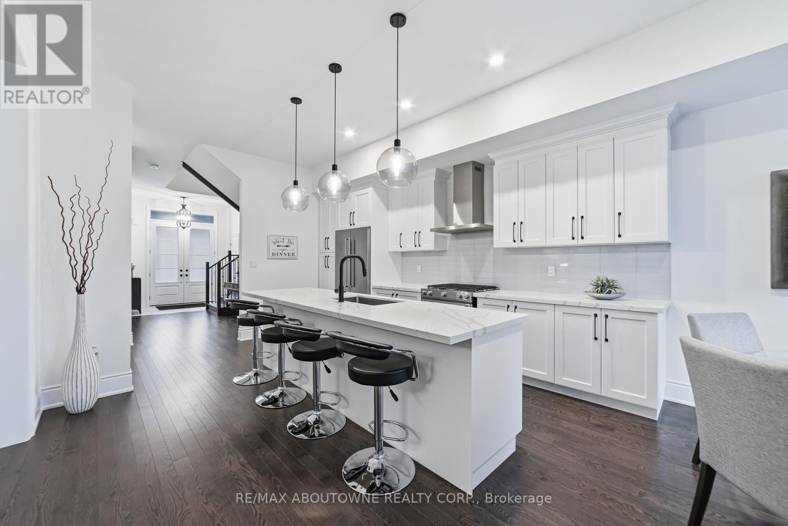 477 Parent Place, Milton, Ontario  L9E 1L2 - Photo 8 - W12876566