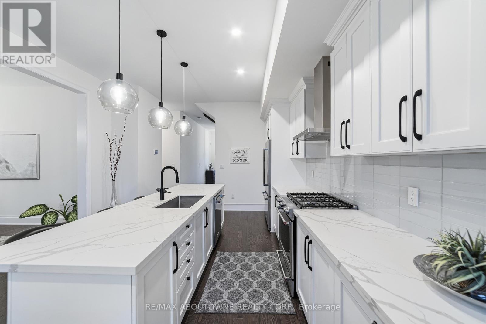 477 Parent Place, Milton, Ontario  L9E 1L2 - Photo 9 - W12876566