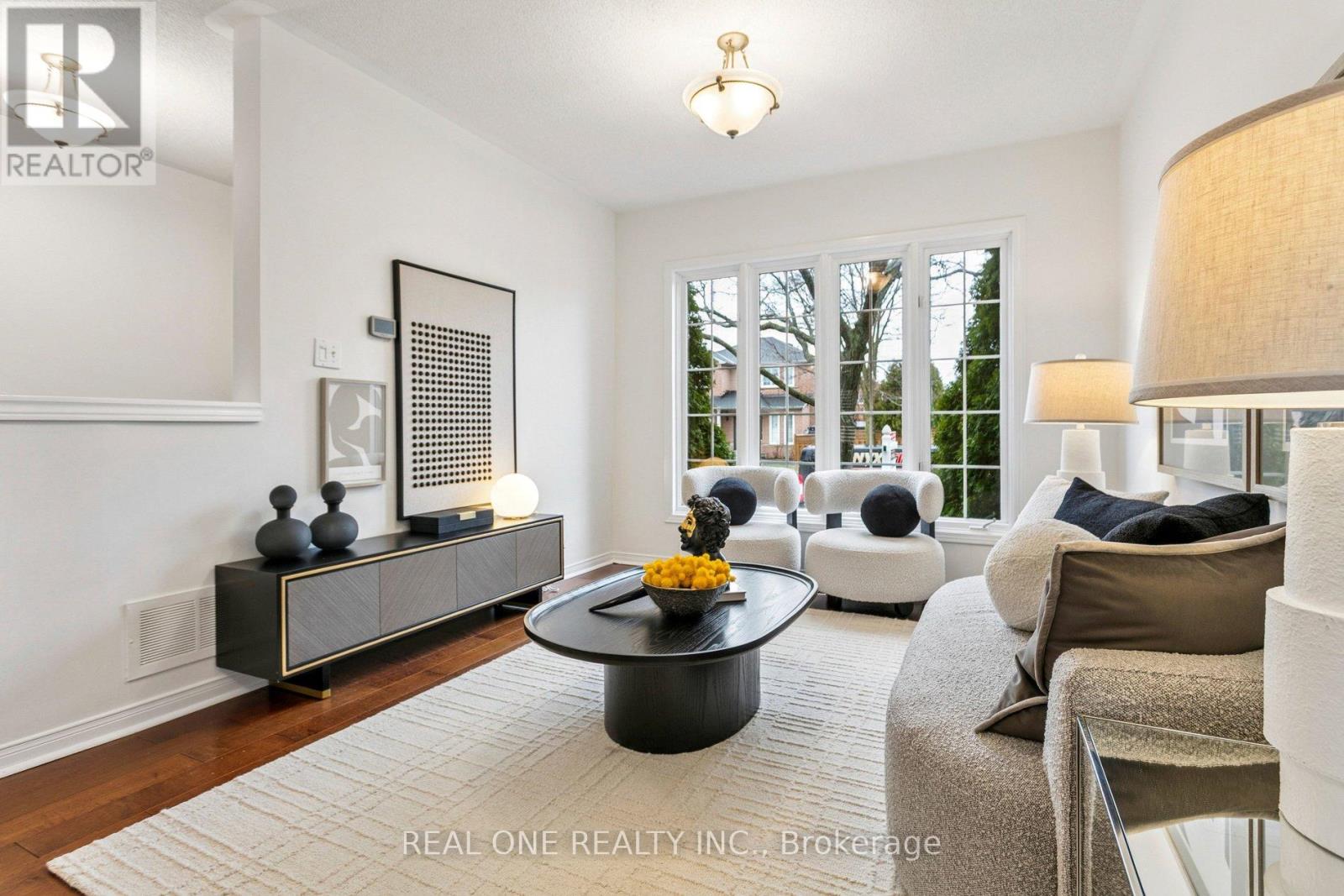 2262 PELL CRESCENT, Oakville, Ontario