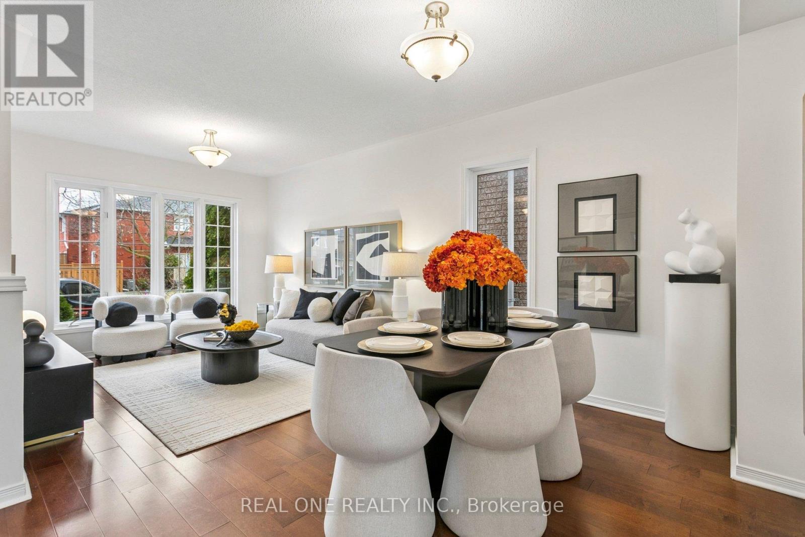 2262 Pell Crescent, Oakville, Ontario  L6M 3T6 - Photo 8 - W12876568