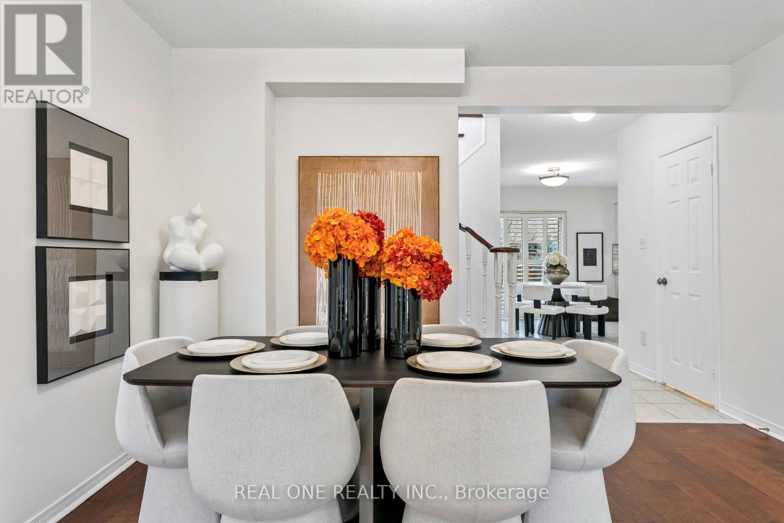 2262 Pell Crescent, Oakville, Ontario  L6M 3T6 - Photo 9 - W12876568