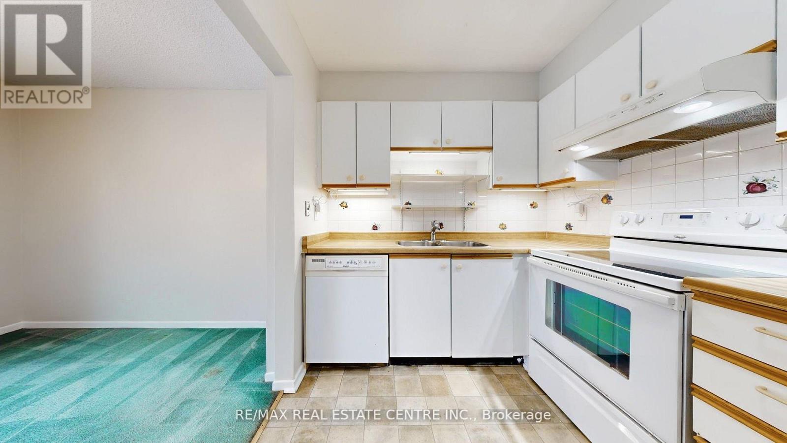 67 - 3079 Fifth Line W, Mississauga, Ontario  L5L 3T1 - Photo 7 - W12876592