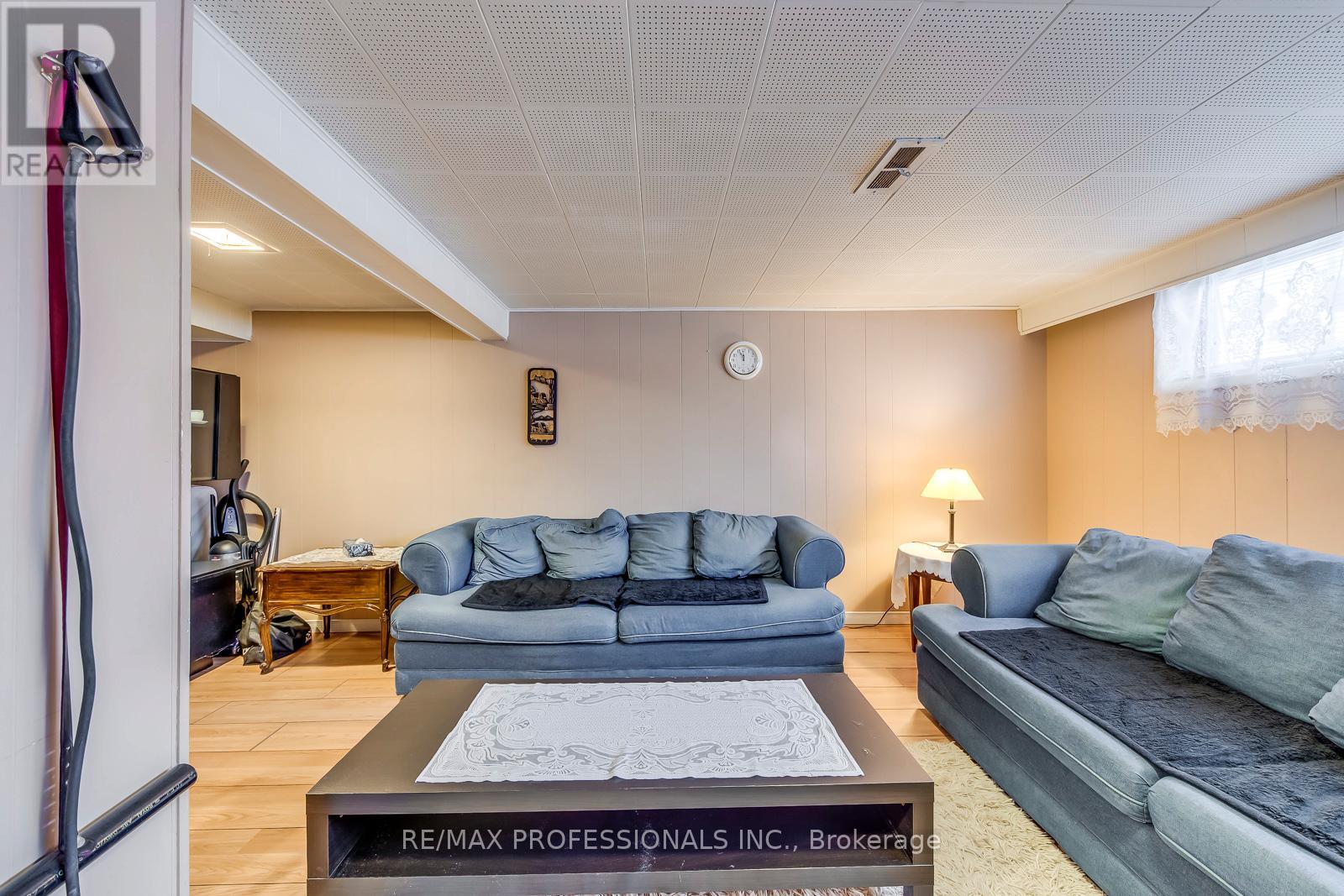 7 Belgate Place, Toronto, Ontario  M9C 3Y5 - Photo 29 - W12876608