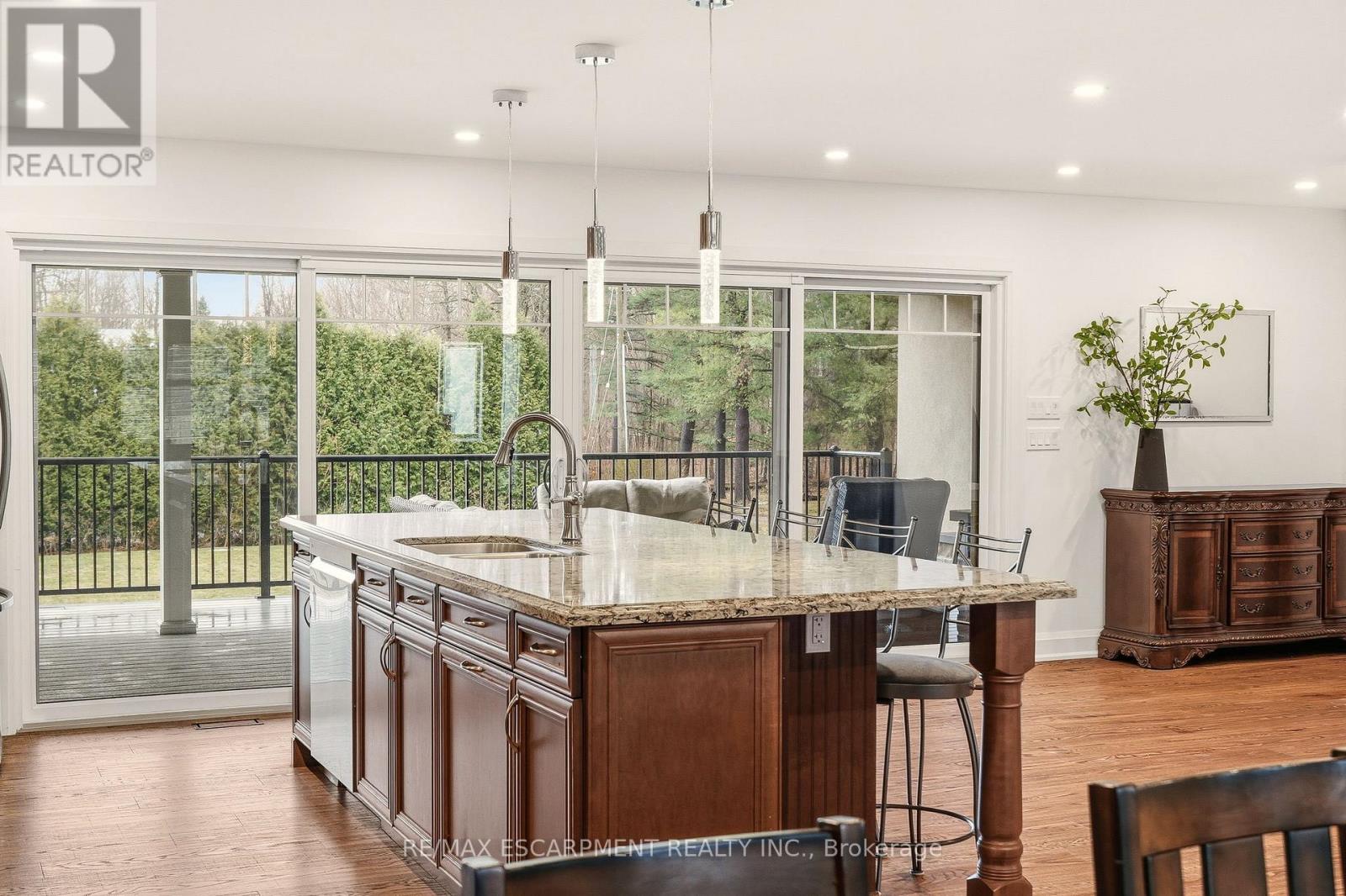 1354 No 1 Side Road N, Burlington, Ontario  L7P 0R9 - Photo 15 - W12876610