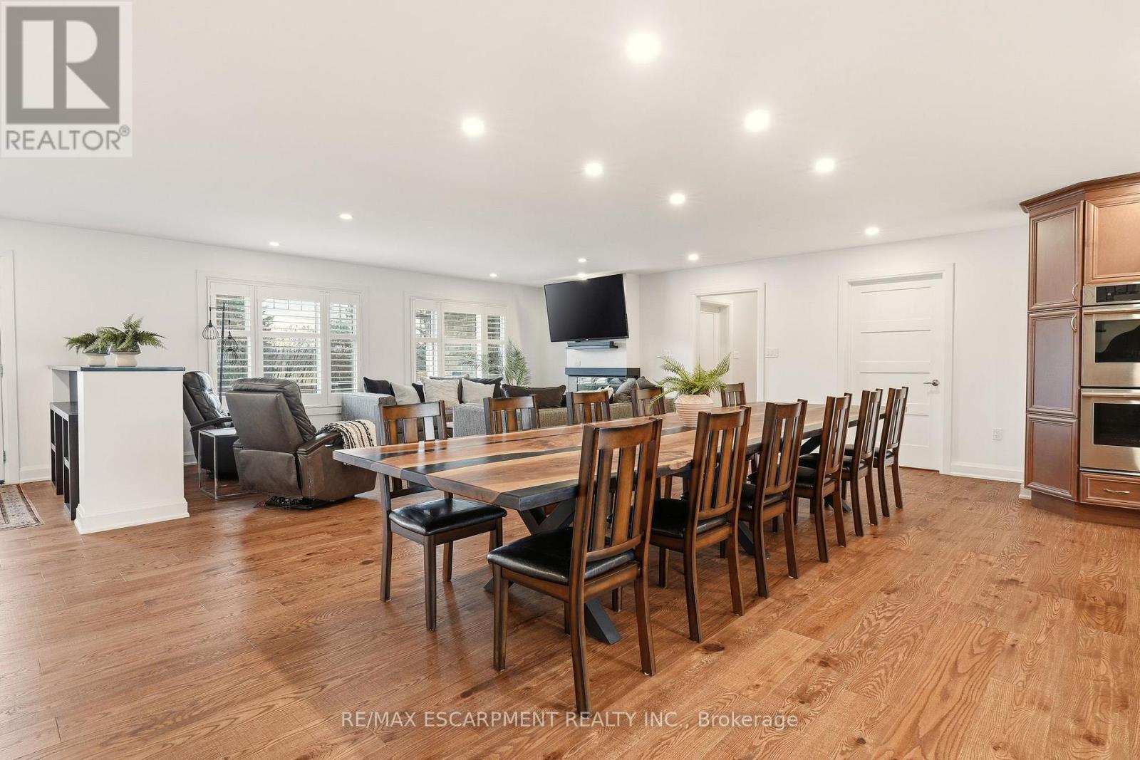 1354 No 1 Side Road N, Burlington, Ontario  L7P 0R9 - Photo 8 - W12876610