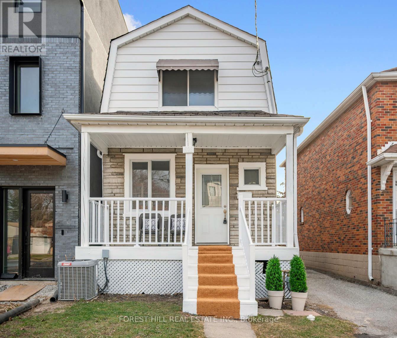 623 HARVIE AVENUE, Toronto, Ontario