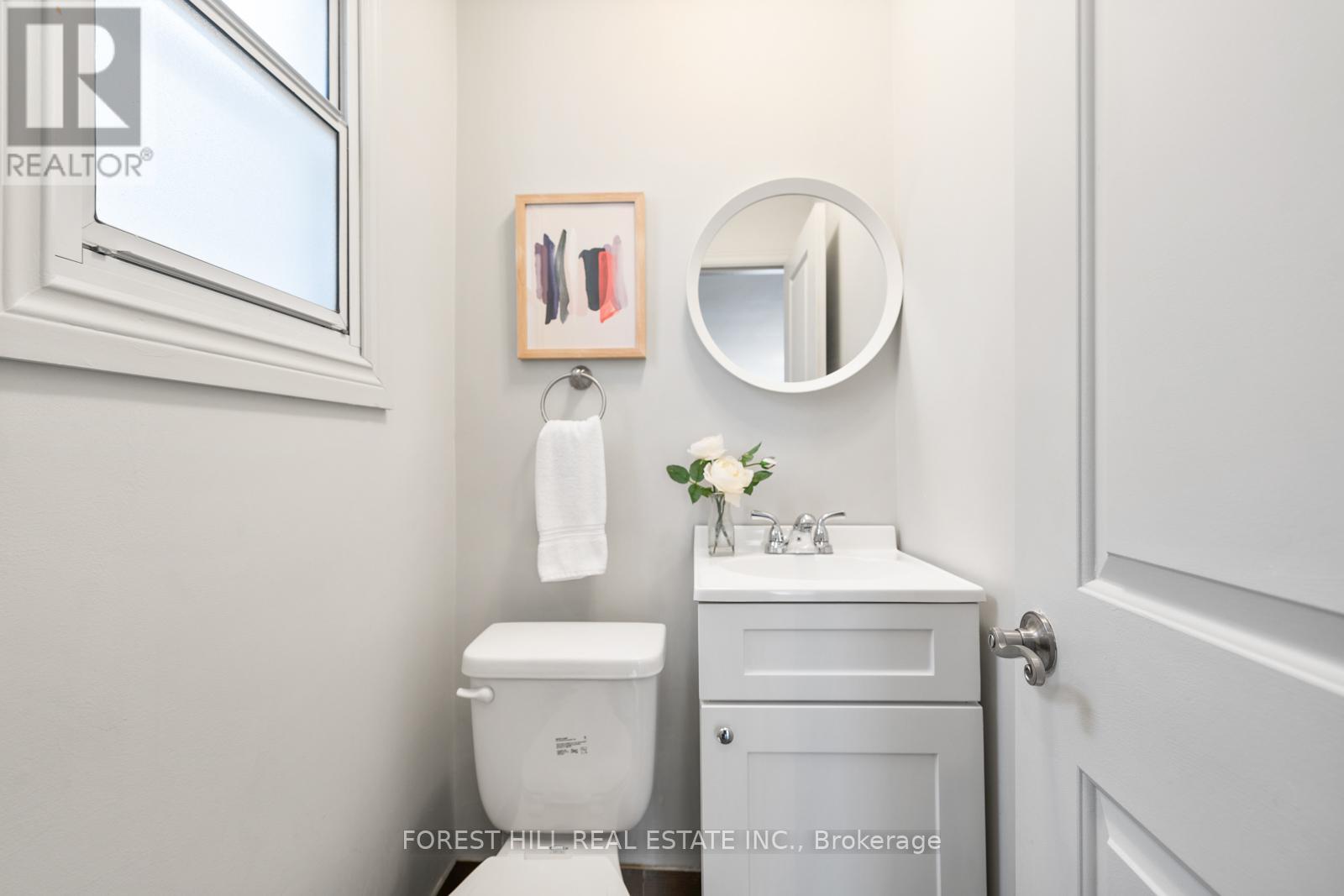 623 Harvie Avenue, Toronto, Ontario  M6E 4M4 - Photo 10 - W12876616