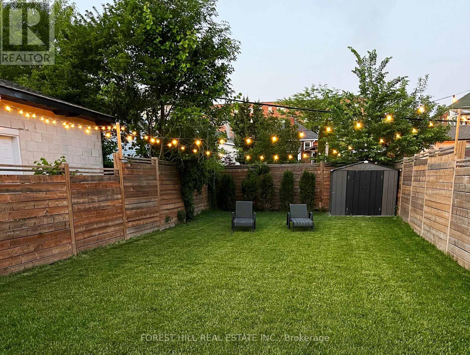 623 Harvie Avenue, Toronto, Ontario  M6E 4M4 - Photo 28 - W12876616