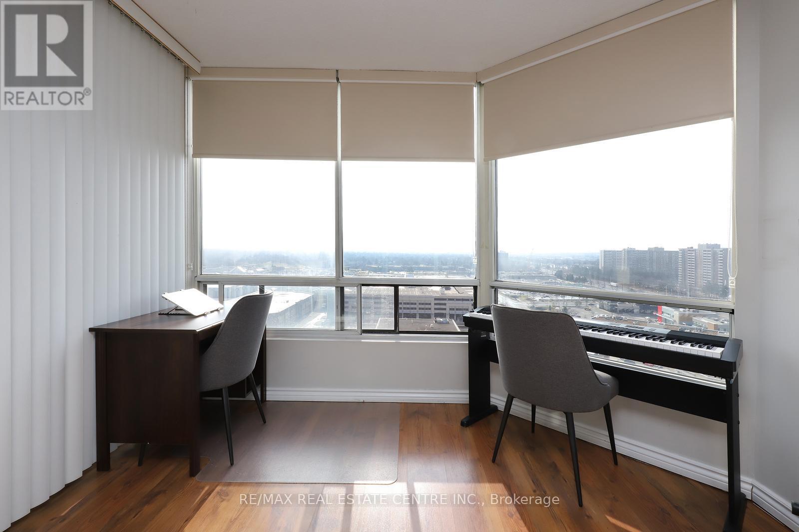 1704 - 26 Hanover Road, Brampton, Ontario  L6S 4T2 - Photo 17 - W12876726