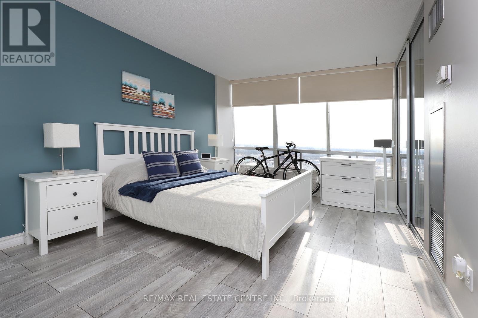 1704 - 26 Hanover Road, Brampton, Ontario  L6S 4T2 - Photo 19 - W12876726