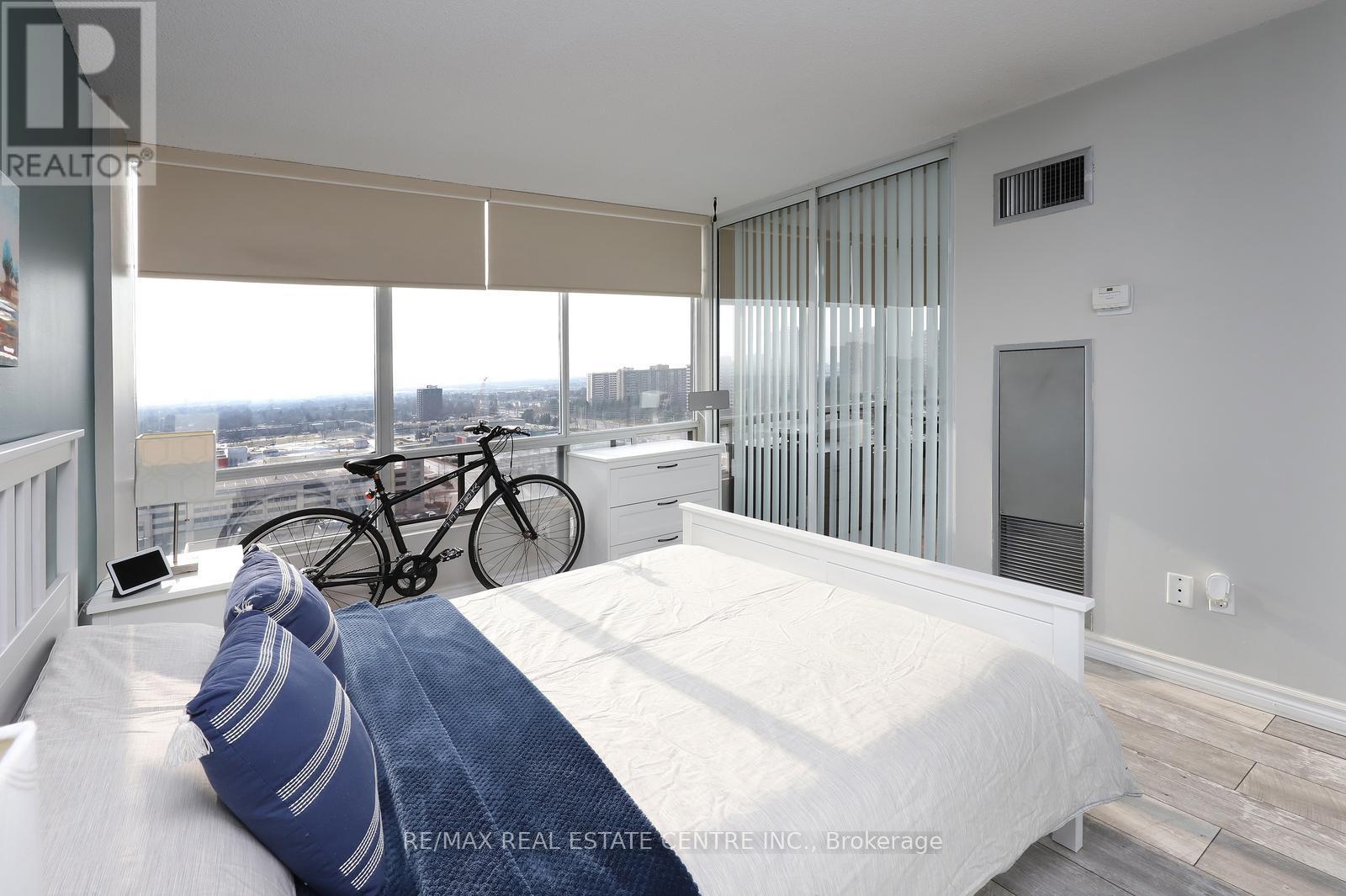 1704 - 26 Hanover Road, Brampton, Ontario  L6S 4T2 - Photo 20 - W12876726