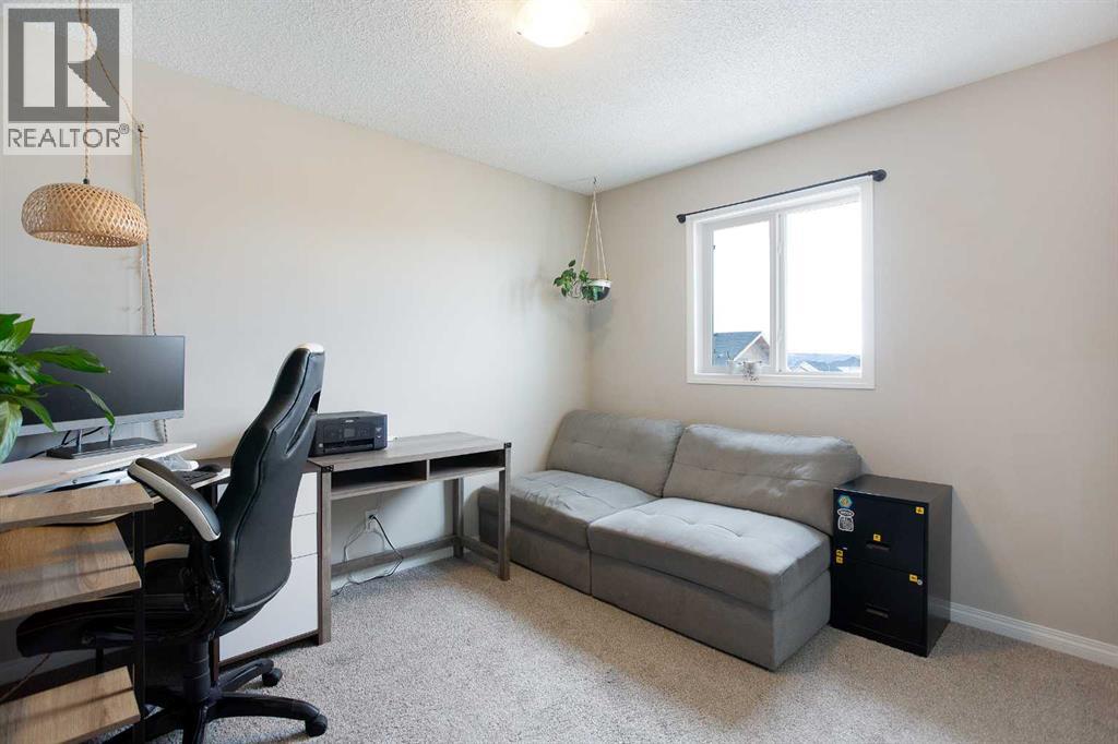 63 Heritage Court, Cochrane, Alberta  T4C 2N5 - Photo 25 - A2288398
