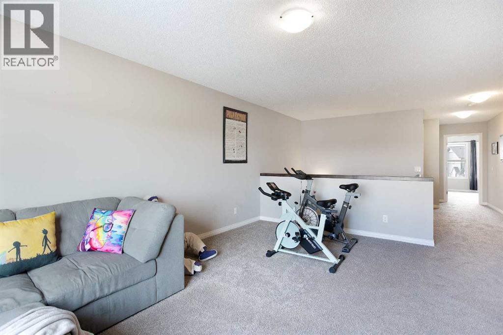 63 Heritage Court, Cochrane, Alberta  T4C 2N5 - Photo 29 - A2288398