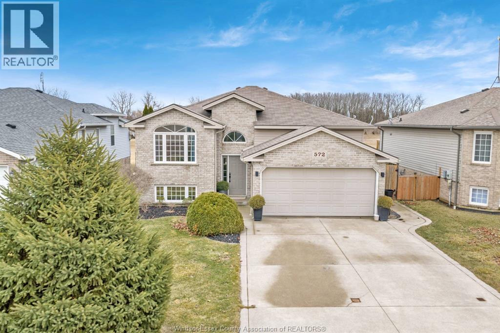 572 Pettypiece Drive, Amherstburg, Ontario  N9V 4C9 - Photo 2 - 26004902