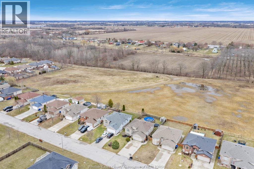 572 Pettypiece Drive, Amherstburg, Ontario  N9V 4C9 - Photo 37 - 26004902